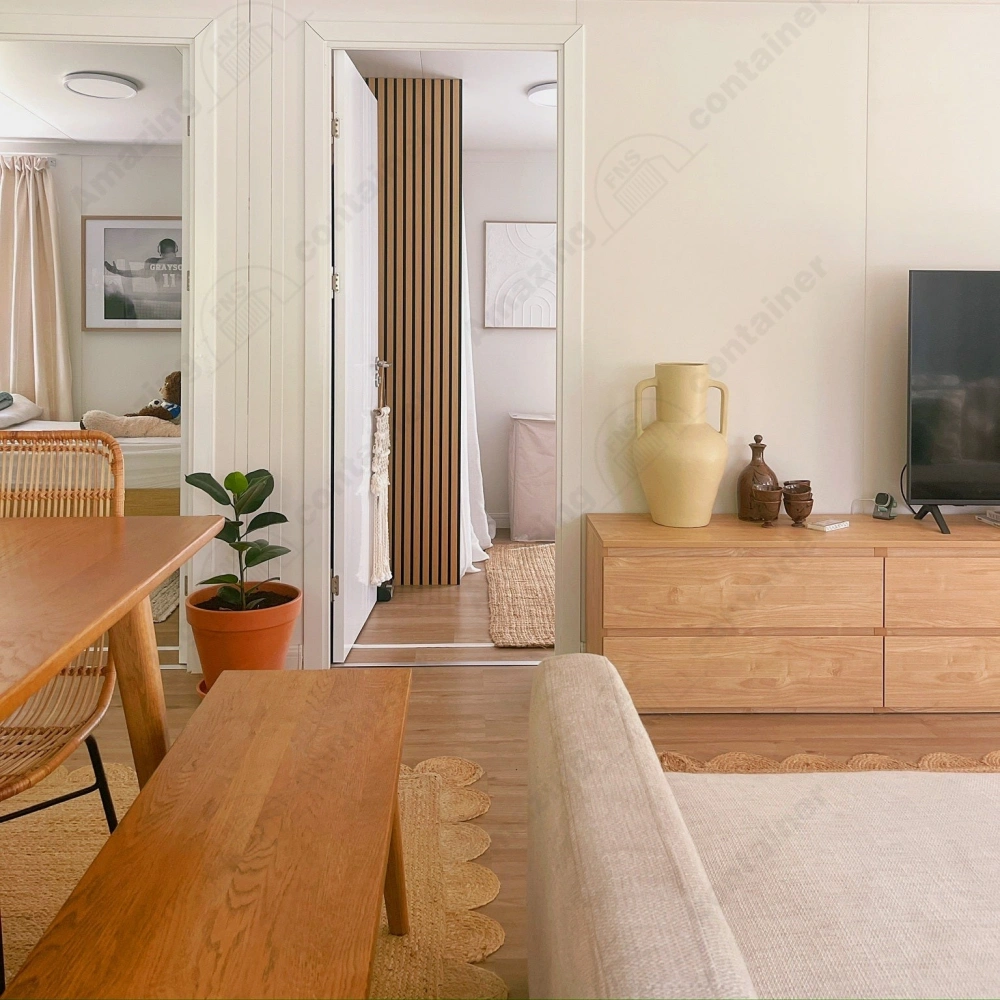 xpandable-house-living-room-interior-real-shot-amazingcontainer-7