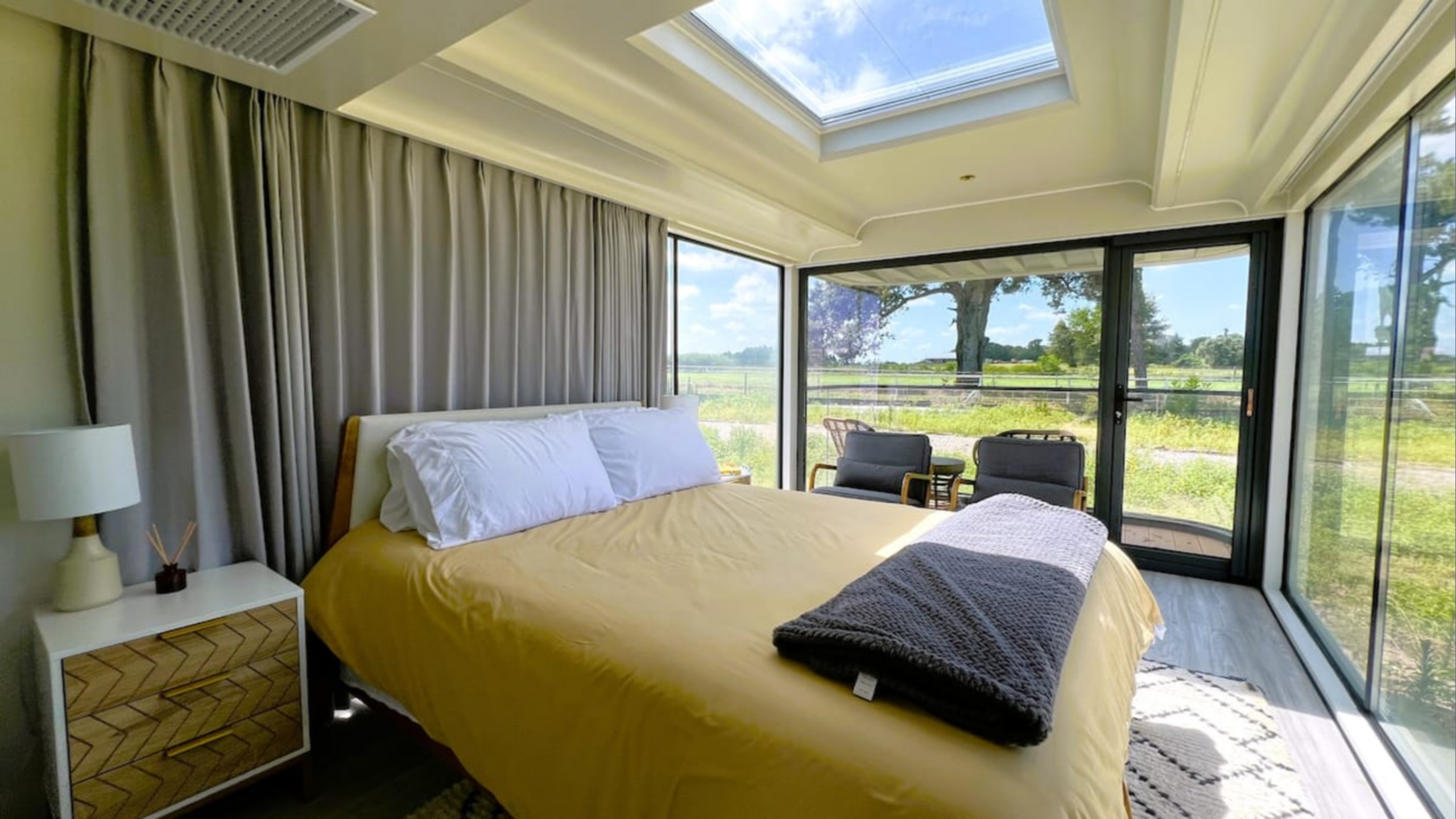 Container-type Space Capsule Room 7 Container-type Space Capsule Room 7